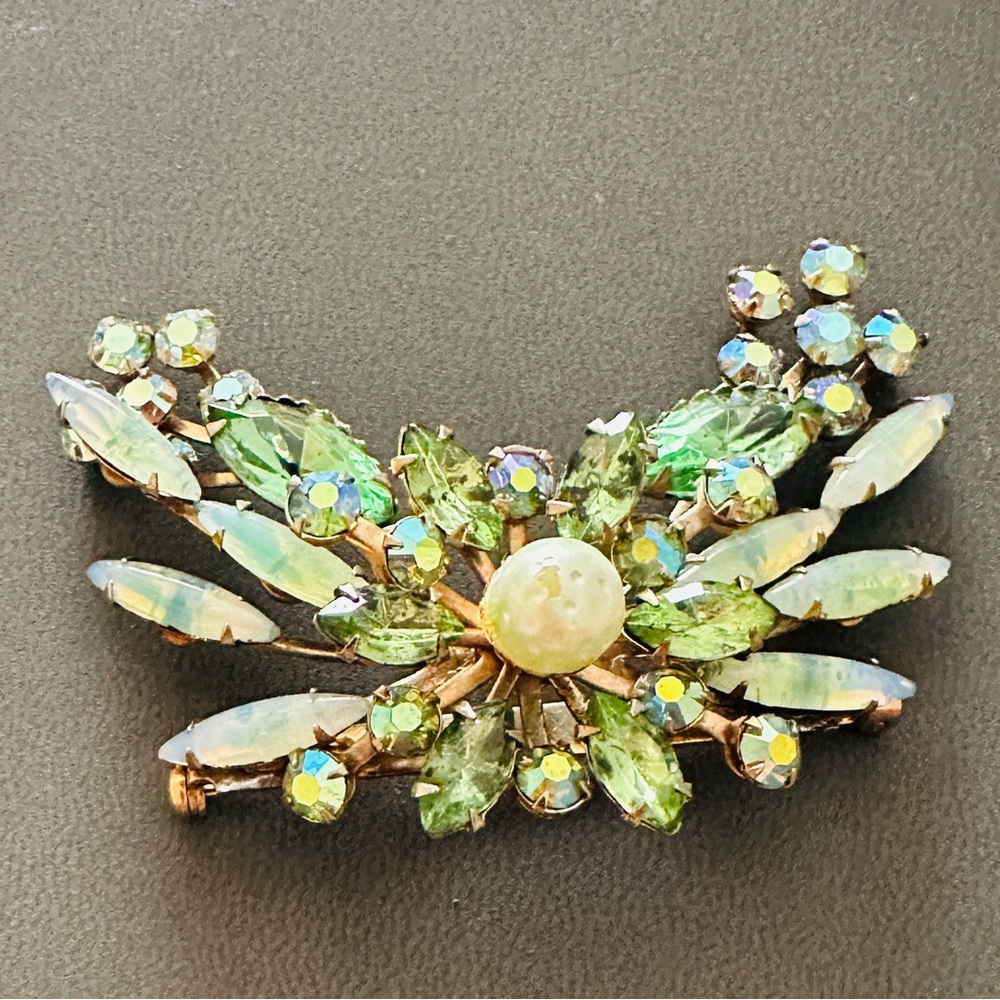 Green Gold Borealis Winged Vintage Brooch Pin Iridescent Crystal Rhinestone